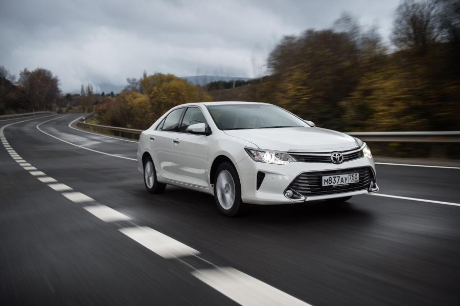  Toyota Camry 2014 года  (CIS) (фото 13 из 41)